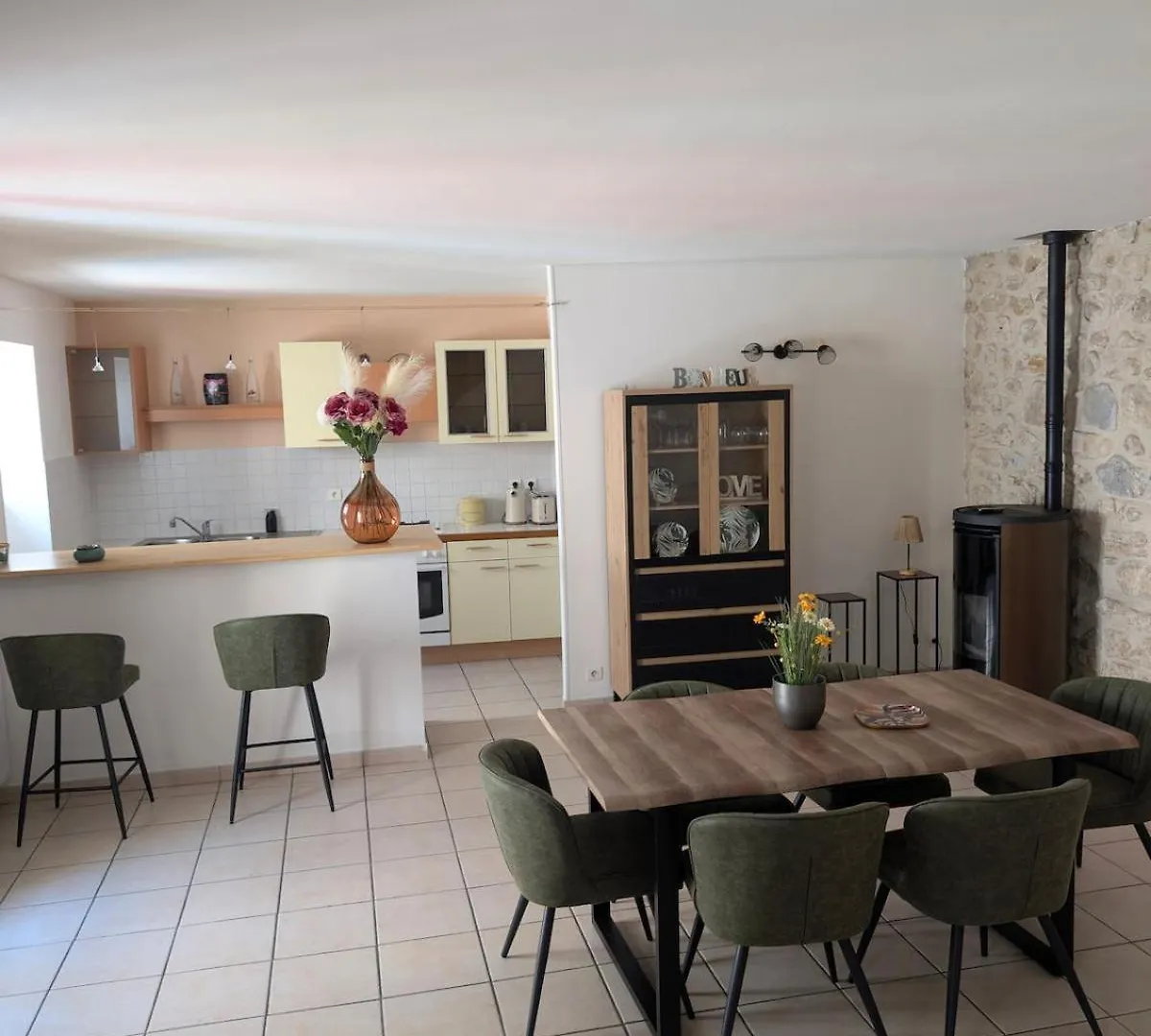 Evasion Vigneronne, Jolie Maison De Village En Pierre Vallon-Pont-dʼArc