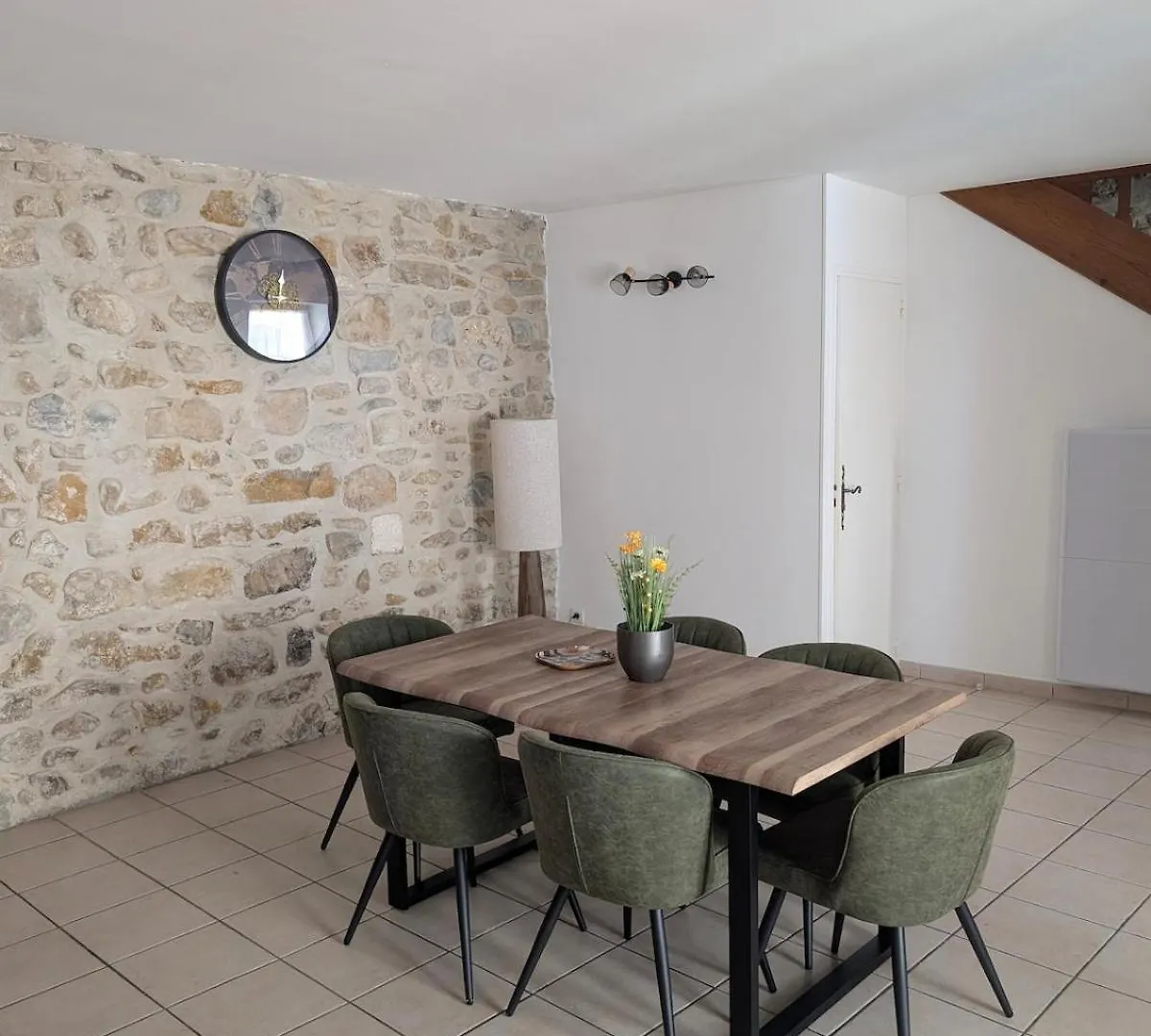 Evasion Vigneronne, Jolie Maison De Village En Pierre Vallon-Pont-dʼArc 0*,