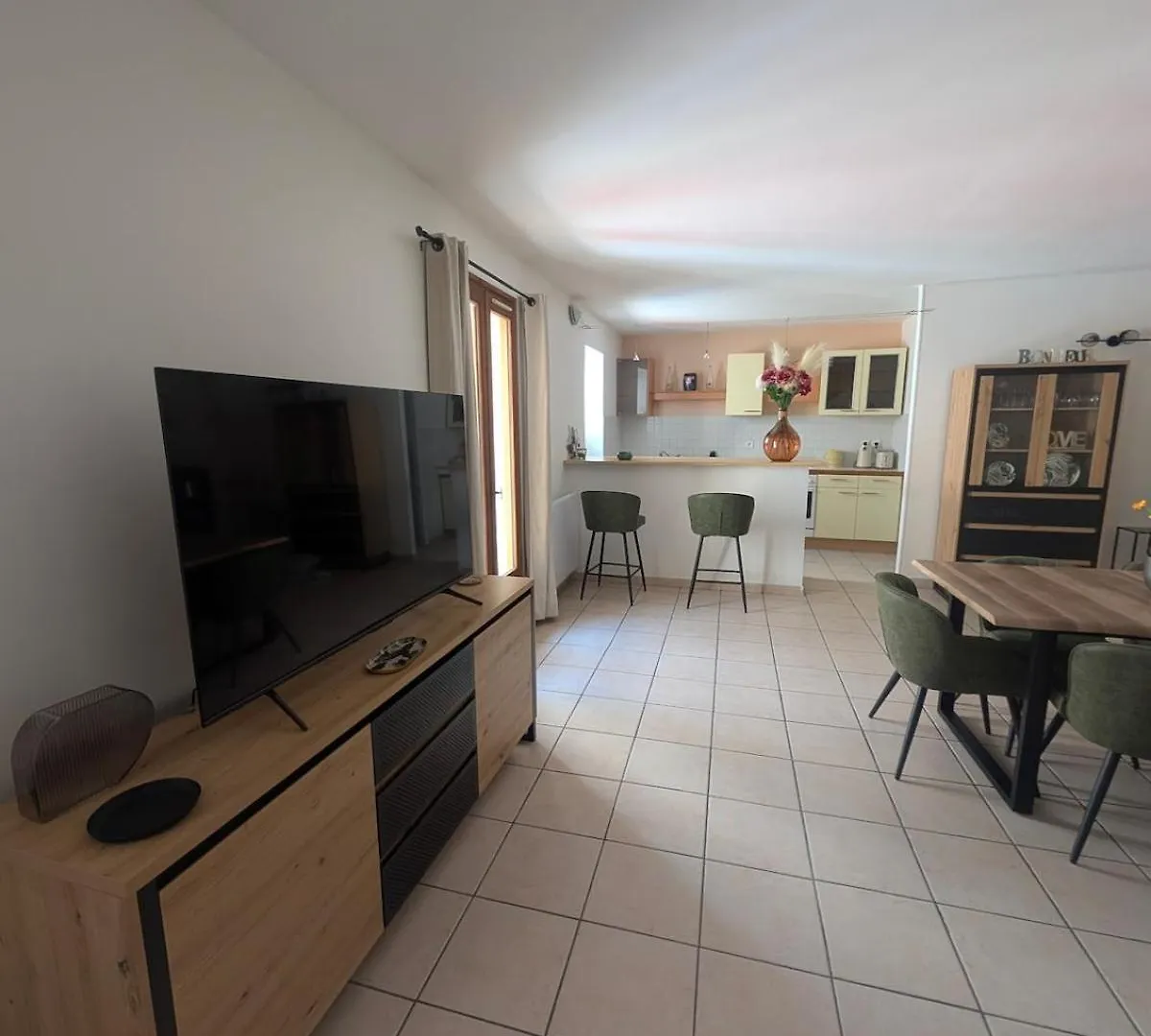Prázdninový dům Evasion Vigneronne, Jolie Maison De Village En Pierre Vallon-Pont-dʼArc
