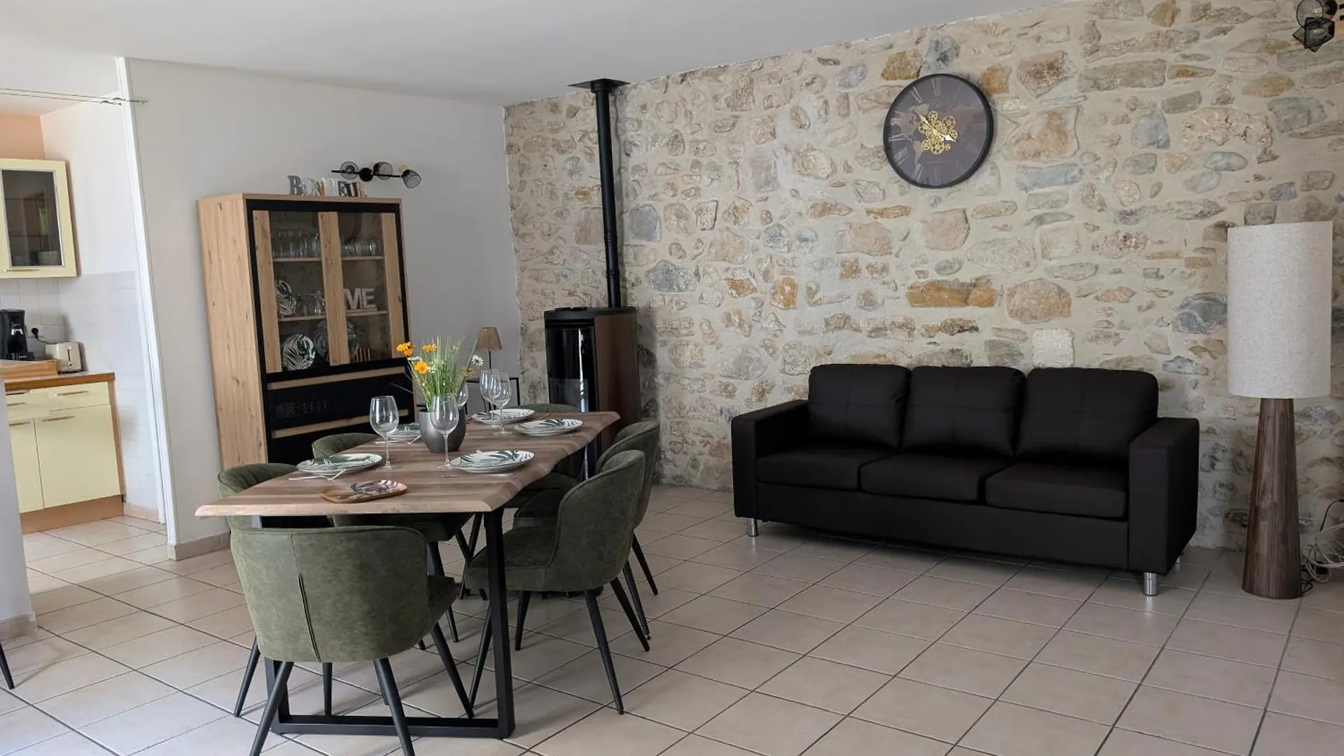 Σπίτι διακοπών Evasion Vigneronne, Jolie Maison De Village En Pierre Vallon-Pont-dʼArc